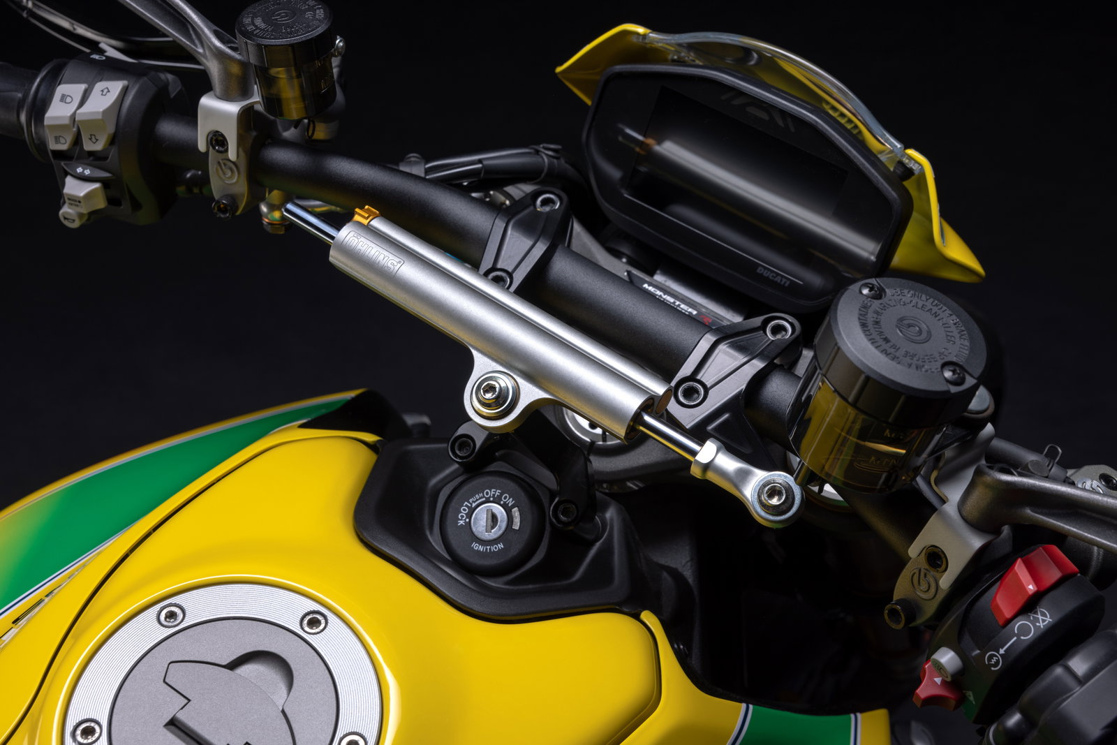 Ducati Monster Senna - cockpit